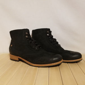 Sebago Boots with Ribbon Laces